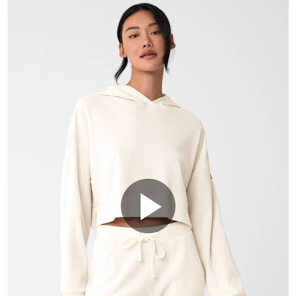 Alo muse hoodie in ivory - Picture 2 of 6